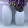 كما ان زهرية السيراميك ذات البوز الاحمر الكبيرة تحتوي على الماء details Picture